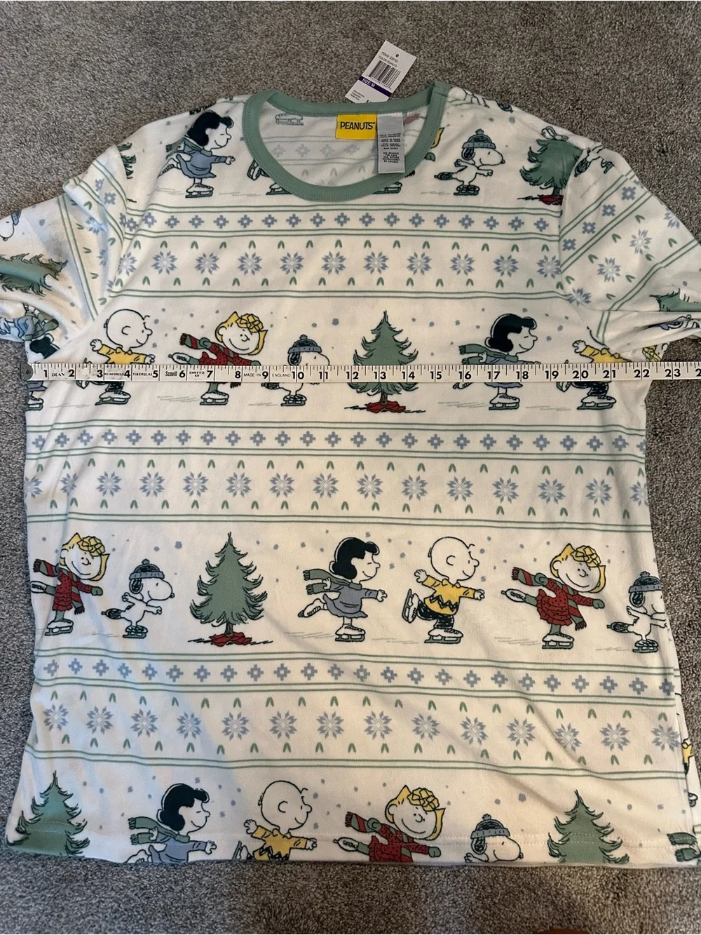 Peanuts women’s Pajama Set in White, Green & Red Size Medium NWT - Picture 5 of 8